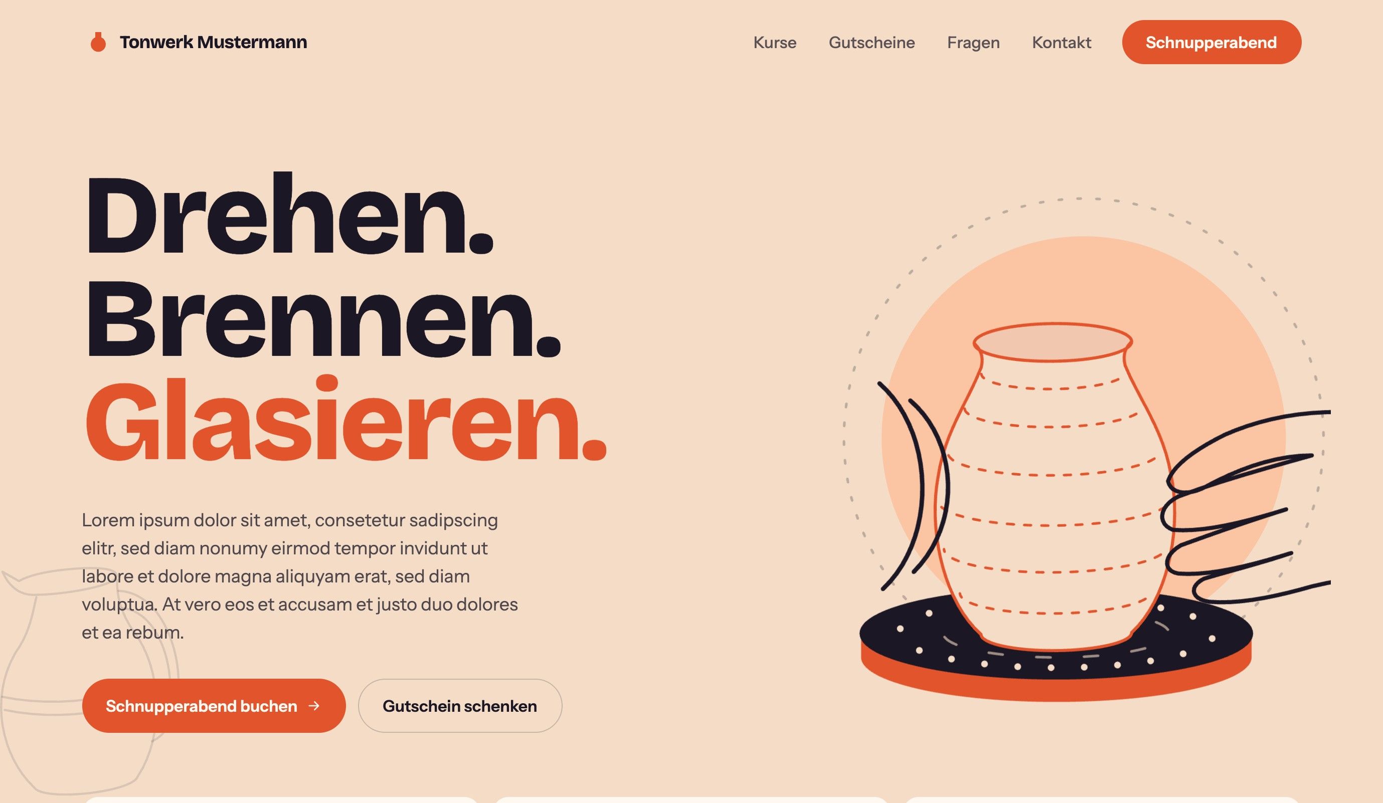 Screenshot der Website-Vorlage 4 unter webgaudi.at/demo4, ein warmes Design in Apricot und Terrakotta mit Töpfer-Skizzen für ein Keramikstudio